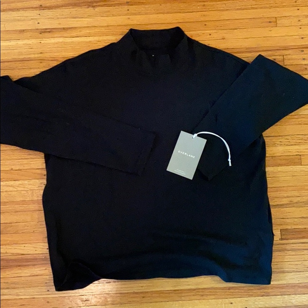 Everlane square mock turtleneck tee